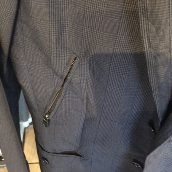 Jacket - Picture 2 of 3